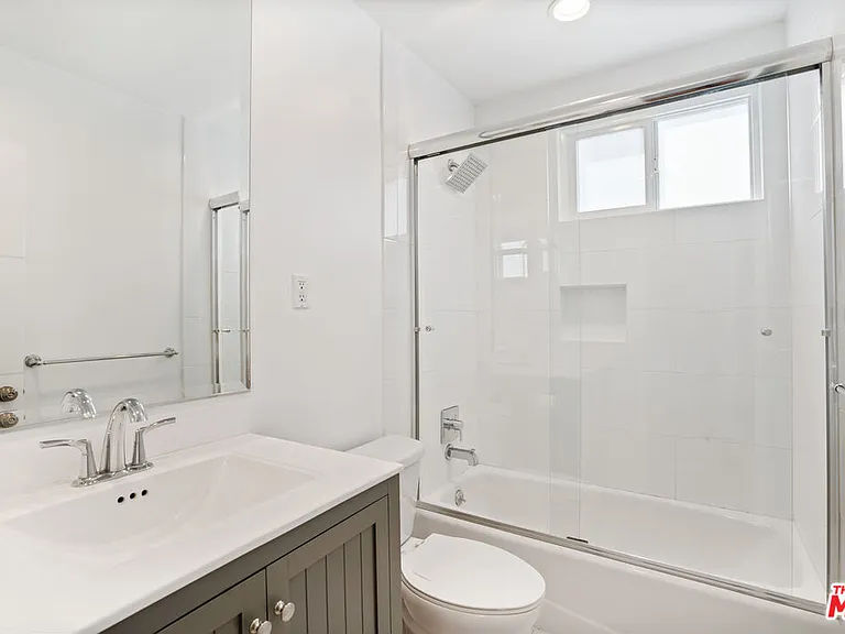 119 Paloma Ave #G — Photo 15