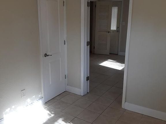 4th image of 708 36th Ave S
