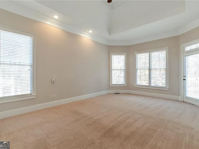 115 Wolf Willow Ct — Photo 19