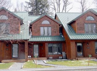 25 Rocky Point Cir #F3, Inlet, NY 13360