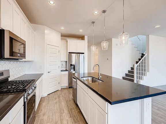 3rd image of 13231 W Crestvale Dr