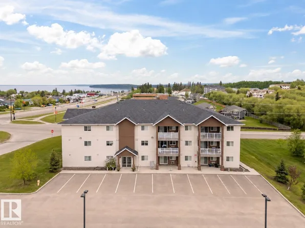 1601 8th Ave, Cold Lake, AB T9M 0J9