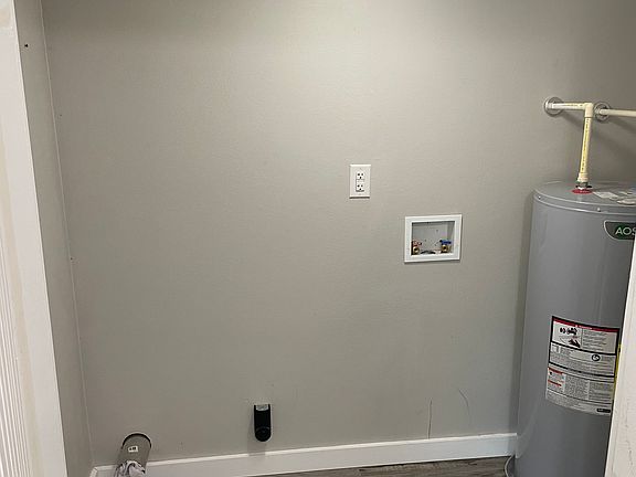 4th image of 371 Cain Ave #1
