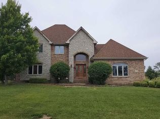 4 Odyssey Dr, Tinley Park, IL 60477