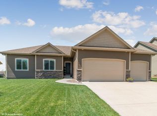 4114 SW Walnut St, Ankeny, IA 50023