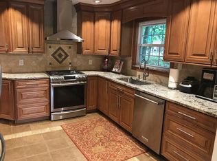 24 Annmarie Pl FLOOR 1, Yonkers, NY 10703
