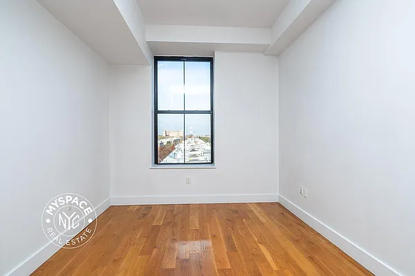 Rented by MySpaceNYC | media 6