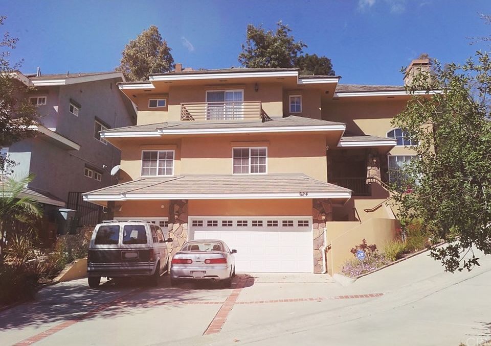 1st image of 624 Acorn Pl