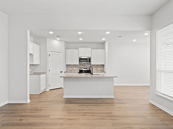 4th image of 10275 Kimberlite Dr
