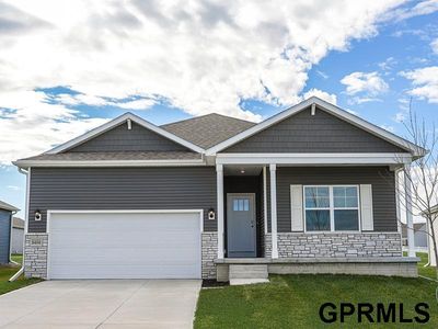 6514 Lawnwood Dr, Papillion, NE, 68133