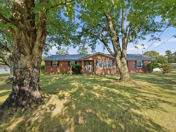 135 Blakemore Rd, Manchester, TN 37355