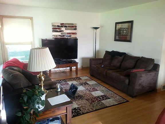4th image of 10726 W York Pl
