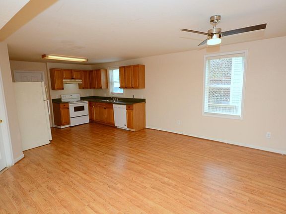 3rd image of 9624 10th Bay St APT 2
