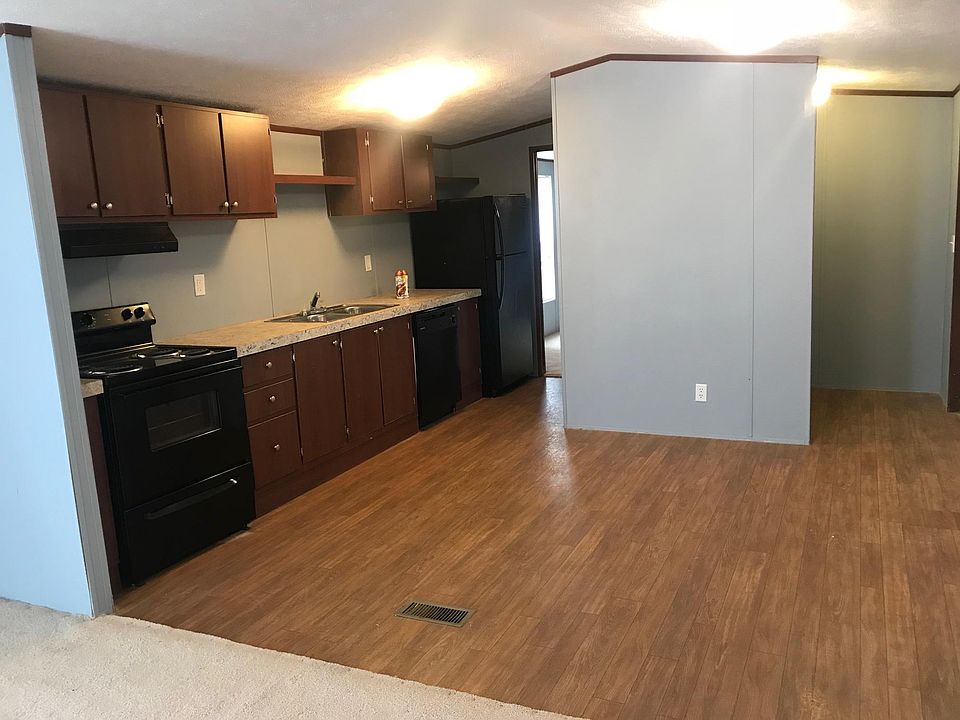 2nd image of 511 E Oakdale St