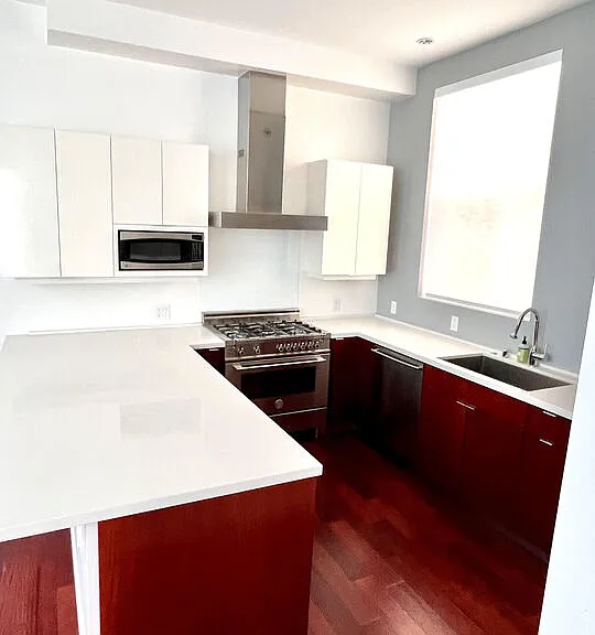 1200 N Sweetzer Ave #8 — Photo 9