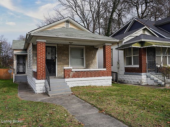 3rd image of 2645 Grand Ave