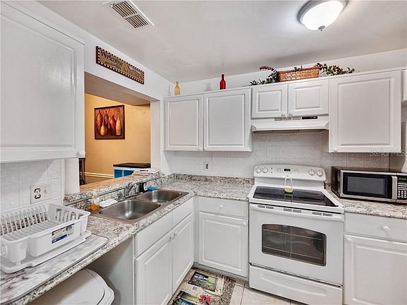 5th image of 99 Silver Park Cir