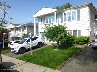 211 Gower St, Staten Island, NY 10314