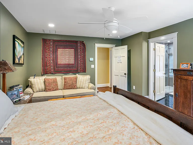 2800 Greenvale St — Photo 33