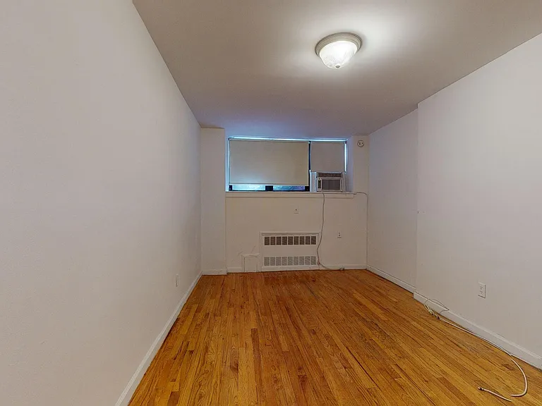 330 E 74th St #B — Photo 2