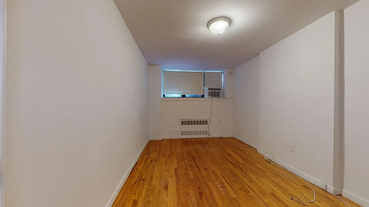 Building Photo - 330 E 74th St #B