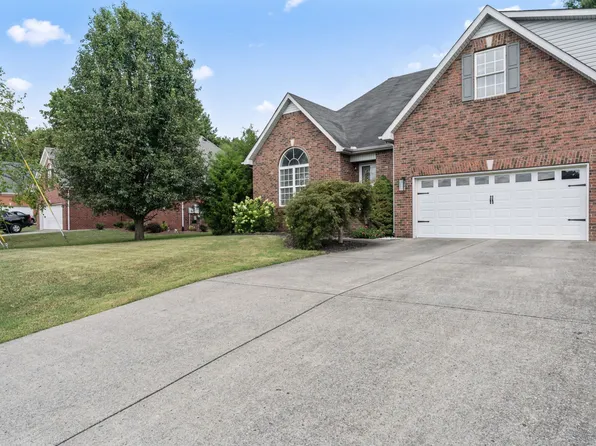 6010 Turning Leaf Dr, Smyrna, TN 37167