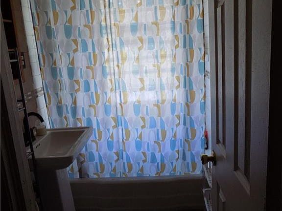 5th image of 4519 Lister Ave