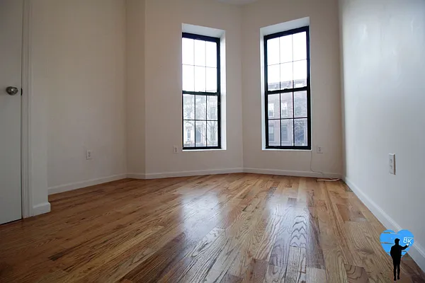 Rented by Next Door Realty NYC | media 8