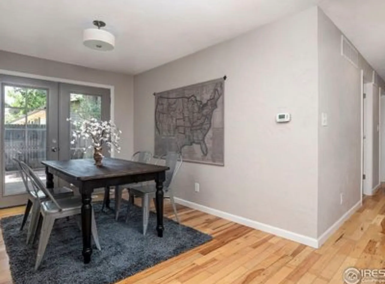 5 bed, 2096 sqft, $2,800 — Photo 4
