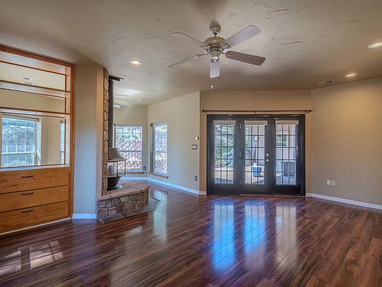 111 Coker Ln — Photo 31