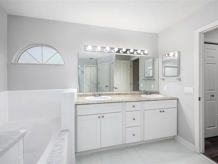 2103 SW 75th Ter — Photo 26