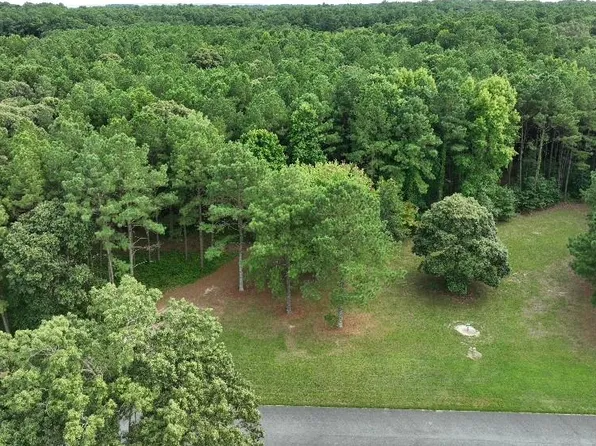 37 Corbin Hall Ln, Horntown, VA 23395