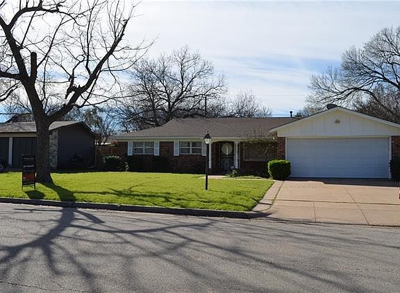 2nd image of 2113 York Dr