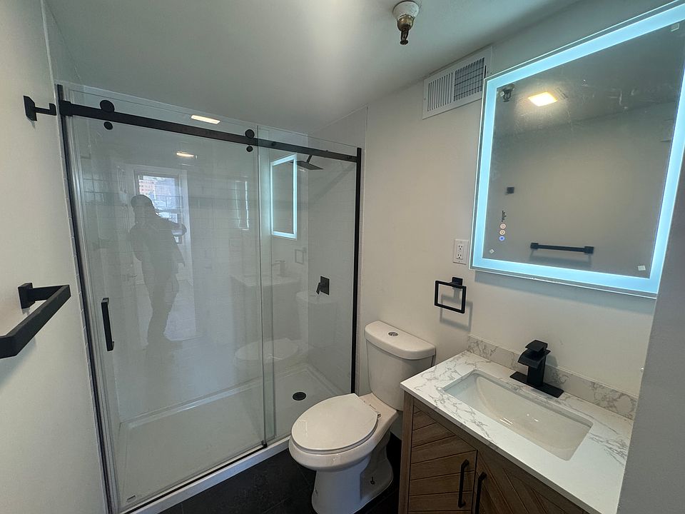 1st image of 446 James St APT 6