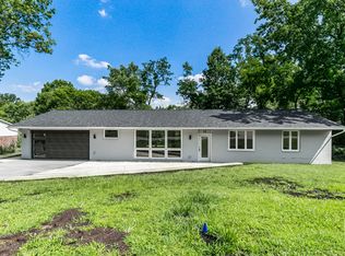 14 Bon Price Ter, Saint Louis, MO 63132