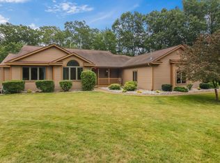 6199 Eagle Valley Dr, Grawn, MI 49637