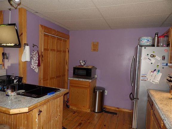 4th image of 7 Bernard Ave