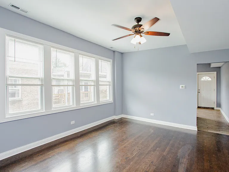 2906 N Harding Ave #2 — Photo 8