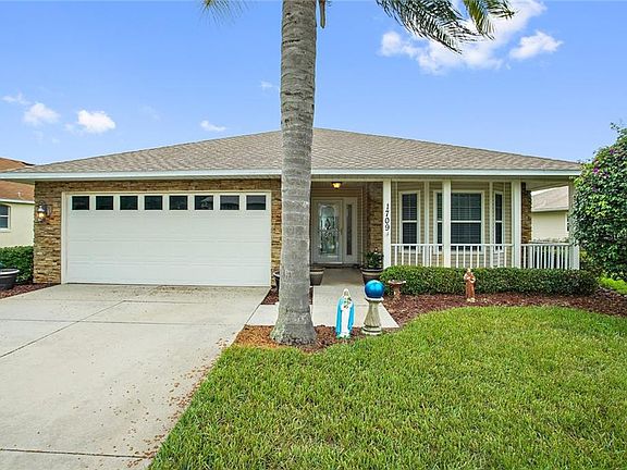 3rd image of 1709 Lake Villa Dr