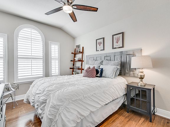 5th image of 10824 Pall Mall Dr