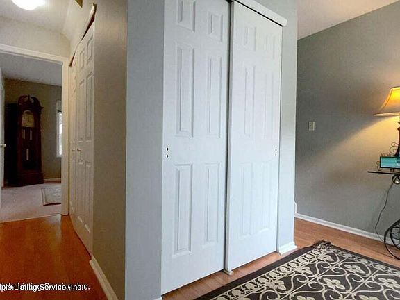 4th image of 350 Aspen Knolls Way
