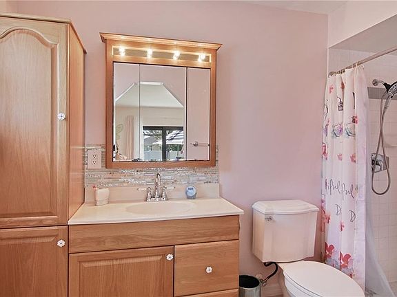 2nd image of 3718 NE 16th Pl