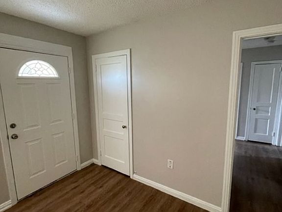 4th image of 19 Byron Ellinor Dr Unit A