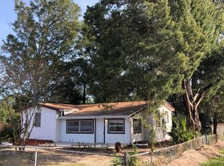 10121 Oldsmobile Dr, Jacksonville, FL 32225