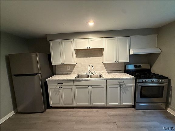 4th image of 4822 W Seneca Tpke #5