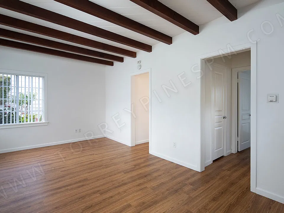 Cottage Style 1BR Half a Block to Windansea Beach!
