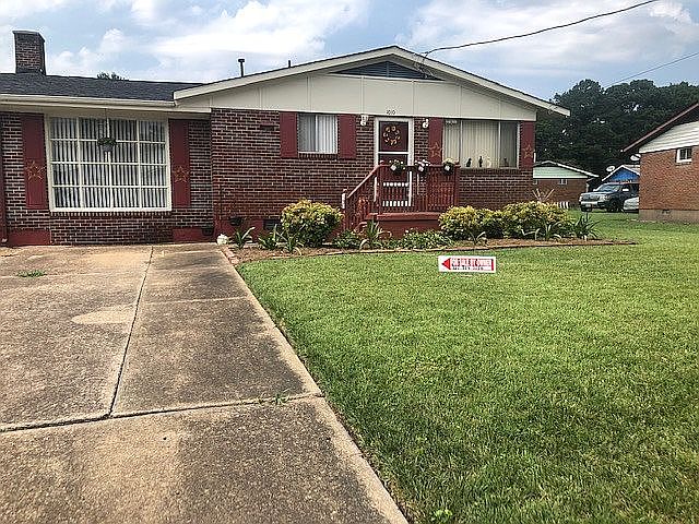 1st image of 1010 Basie Cres