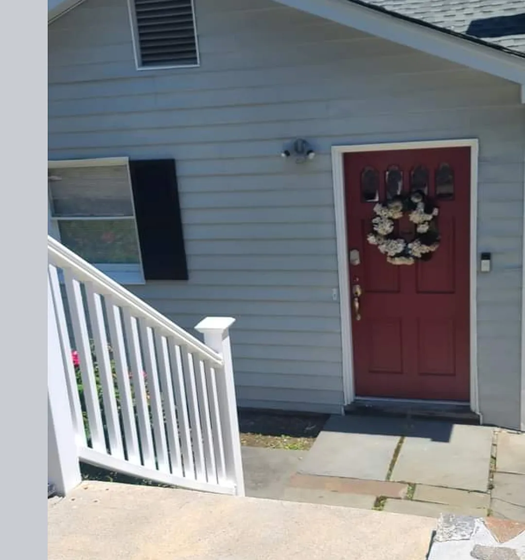 3 bed, 950 sqft, $6,000 — Photo 1