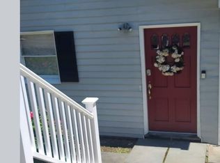 61 Lakeside Rd, Mahopac, NY 10541