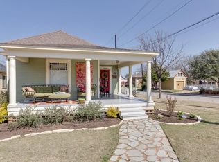 525 E Worth St, Grapevine, TX 76051